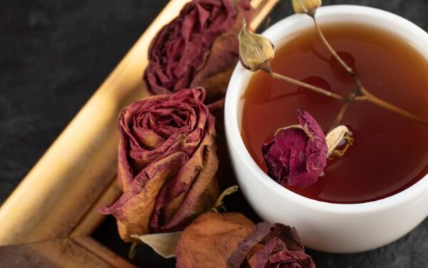 Trà hoa hồng: Dưỡng chất thanh lành cho tâm hồn phái đẹp
