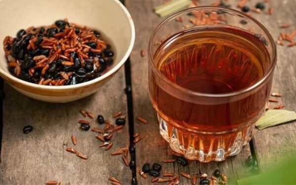 Trà gạo lứt rang – Hơi ấm quê nhà trong từng ngụm trà