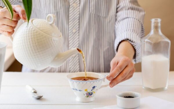 Uống trà – nghệ thuật sống chậm giúp cân bằng tâm và thân